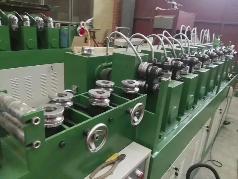 Công cụ thiết lập hệ thống cấp bách của nhà máy cuộn và lợi thế