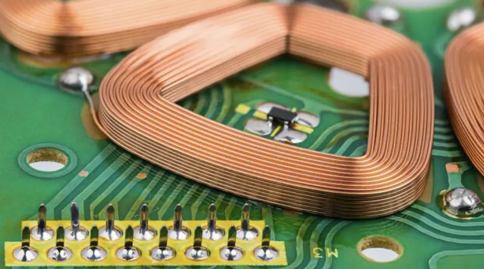 Tại sao Máy cán dây điện từ lại cần thiết cho sản xuất dây hiện đại?